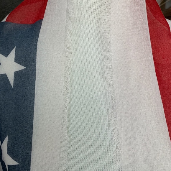 Old Navy American Flag Scarf - Picture 7 of 9